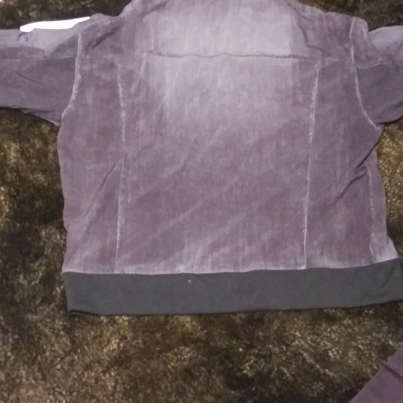 NEW!!LUCY - Picture 2 of 3